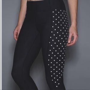 NWT lululemon Tight Stuff Tight Sequin Dot black